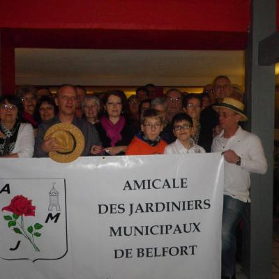 Bonne Année Amicale                   Bon Appéti